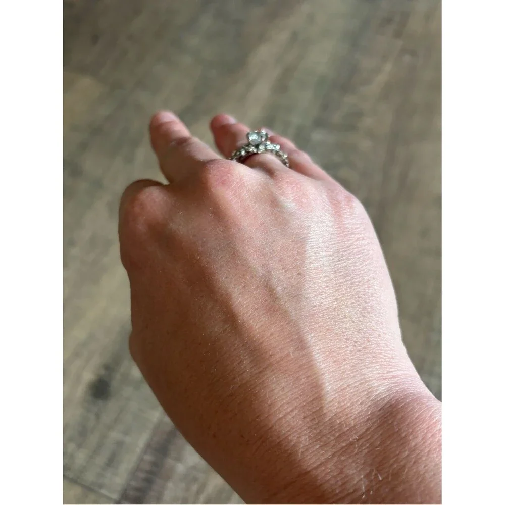 Fashion jewelry women’s size 10 metal and rhinestone secret garden style ring